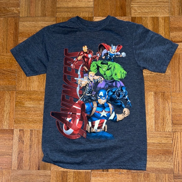 Avengers MARVEL size 10/12 short sleeve T-shirt multicolored - Picture 1 of 3
